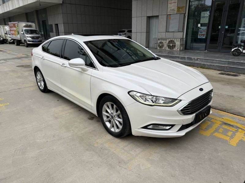 济宁18年福特蒙迪欧3