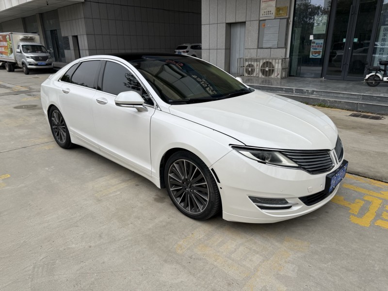 济宁16年林肯MKZ2