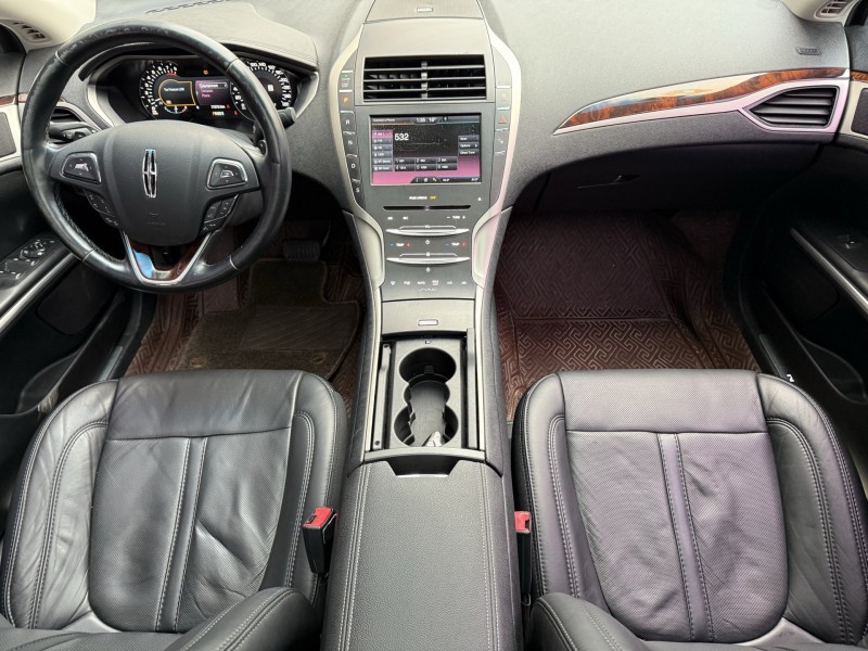 济宁16年林肯MKZ5