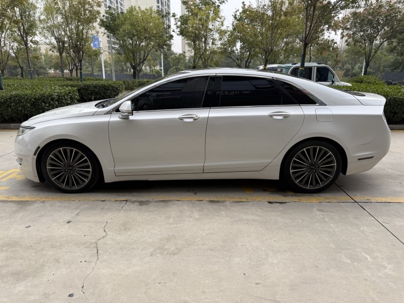 济宁16年林肯MKZ7
