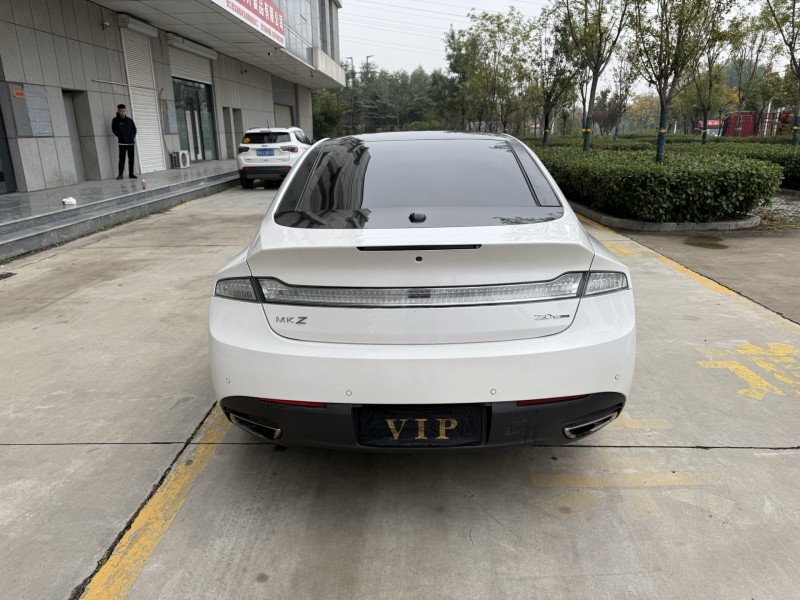 济宁16年林肯MKZ9