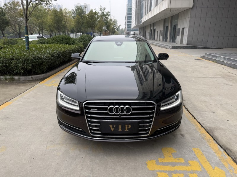 济宁15年奥迪A8L1