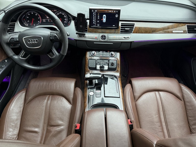 济宁15年奥迪A8L6