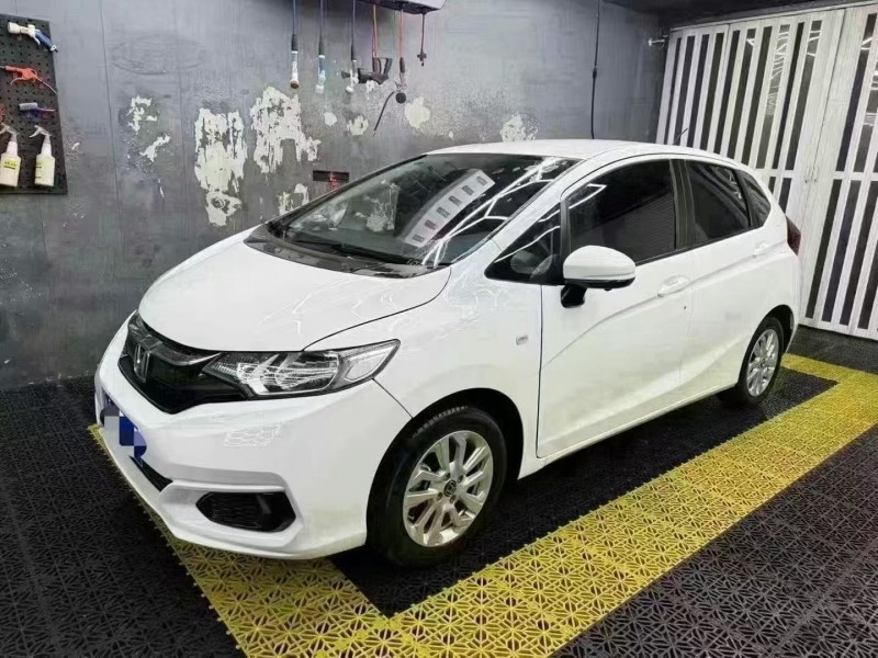 菏泽20年本田飞度3