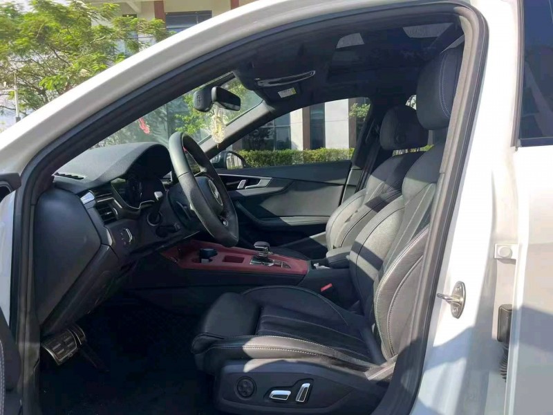 广州24年奥迪A4L9