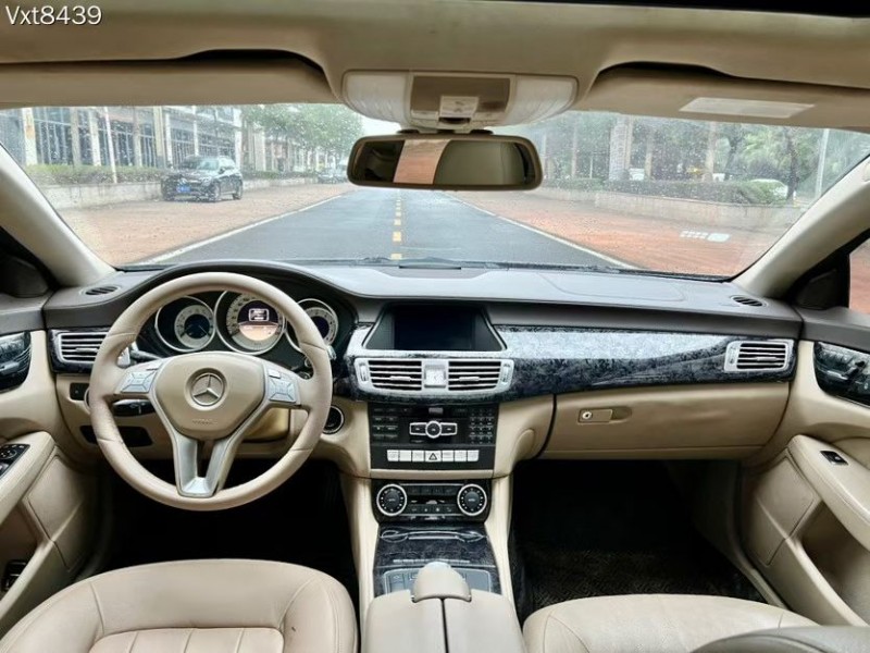 东莞12年奔驰CLS5