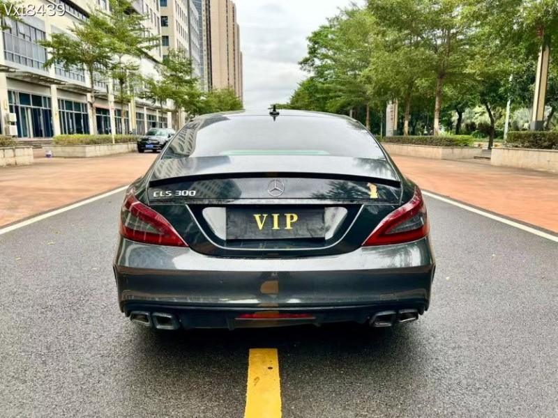 东莞12年奔驰CLS9