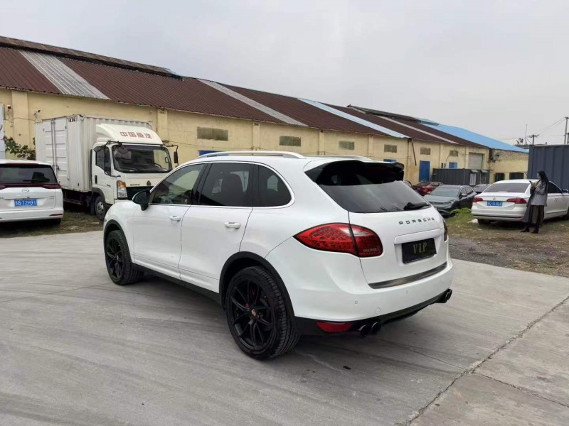 徐州13年保时捷卡宴3