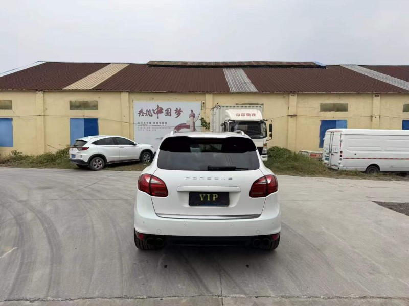 徐州13年保时捷卡宴8