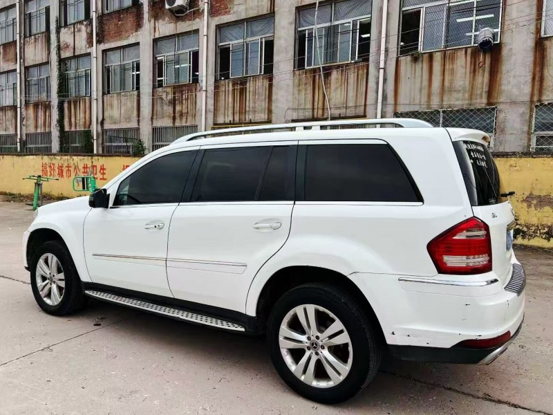 潍坊10年奔驰GL8