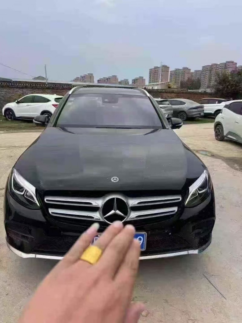 菏泽19年奔驰GLC1