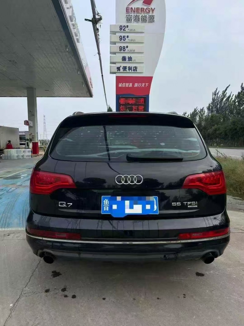 菏泽10年奥迪Q78