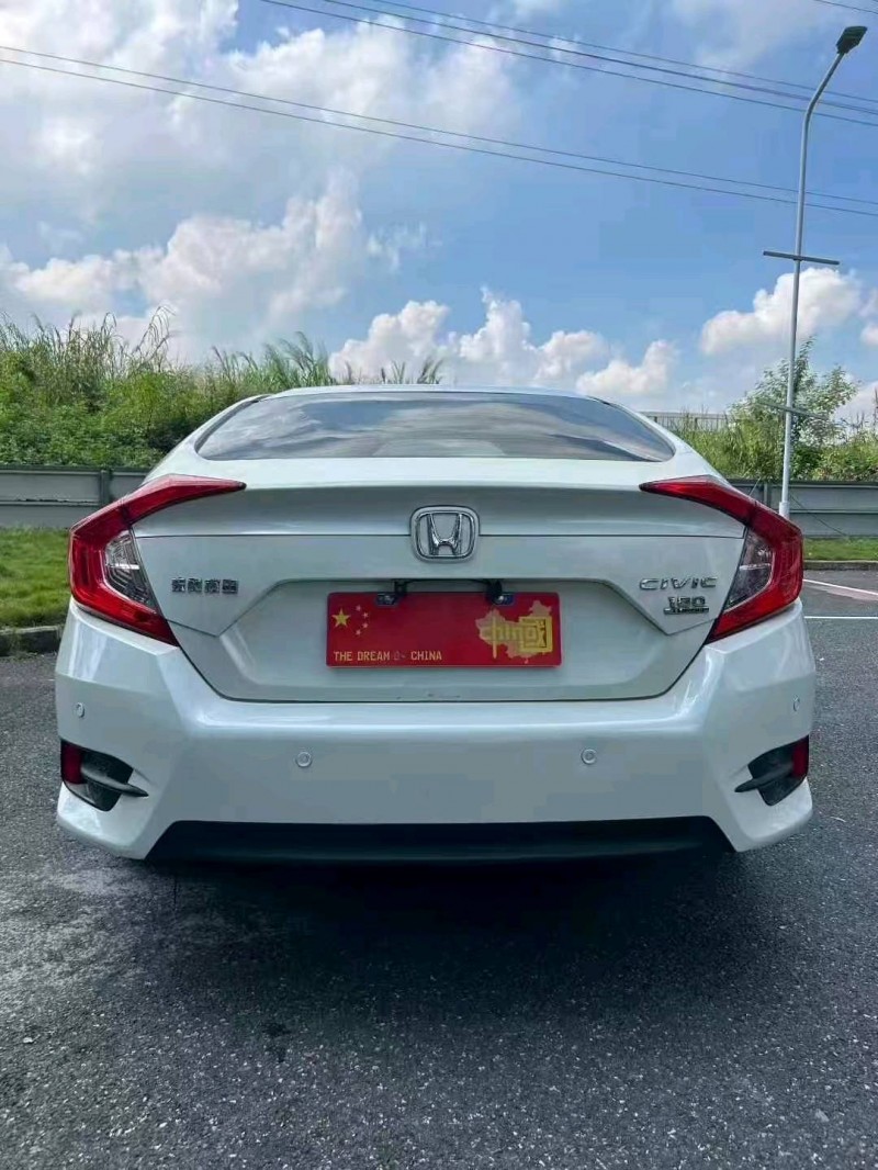 广州17年本田思域7