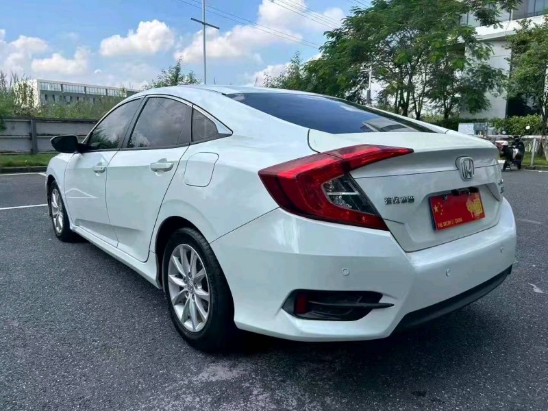 广州17年本田思域9