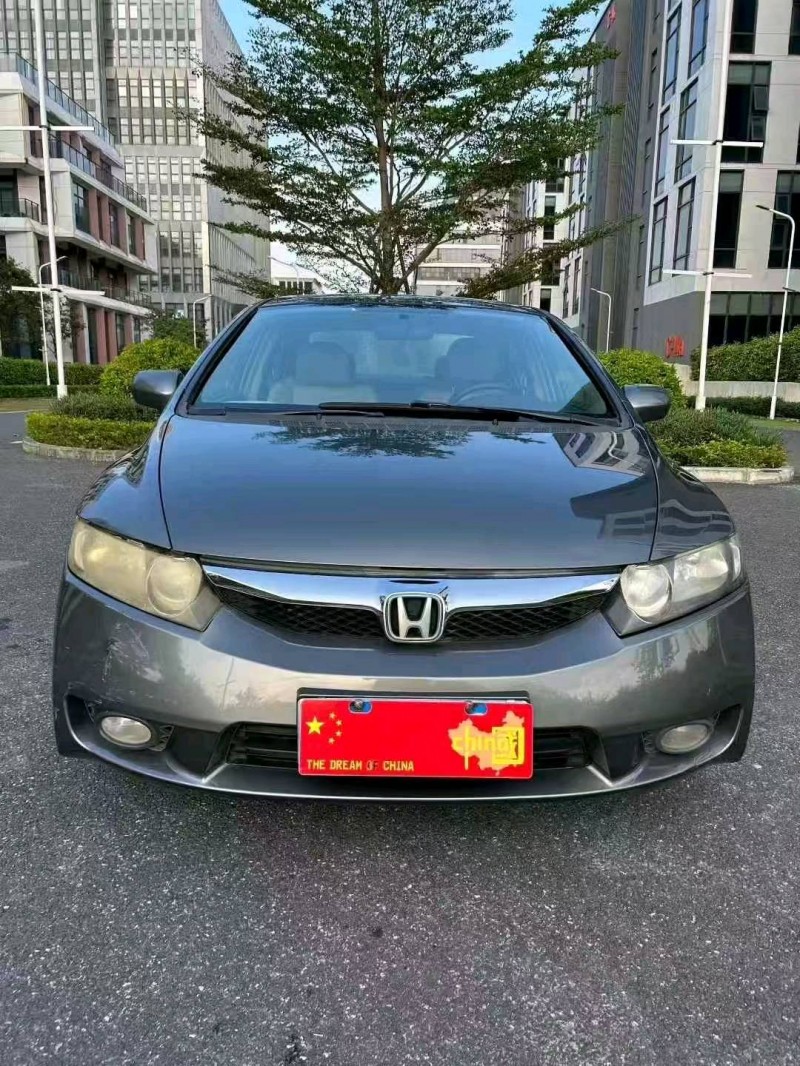 广州10年本田思域1