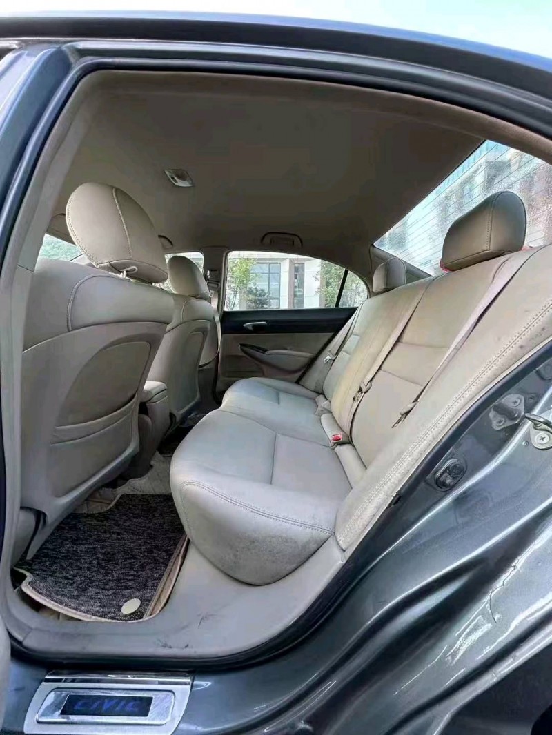 广州10年本田思域6