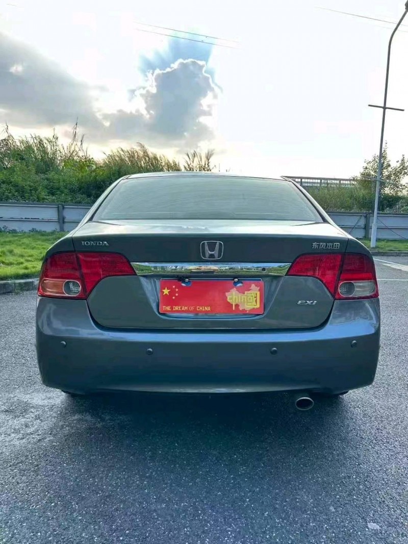 广州10年本田思域7