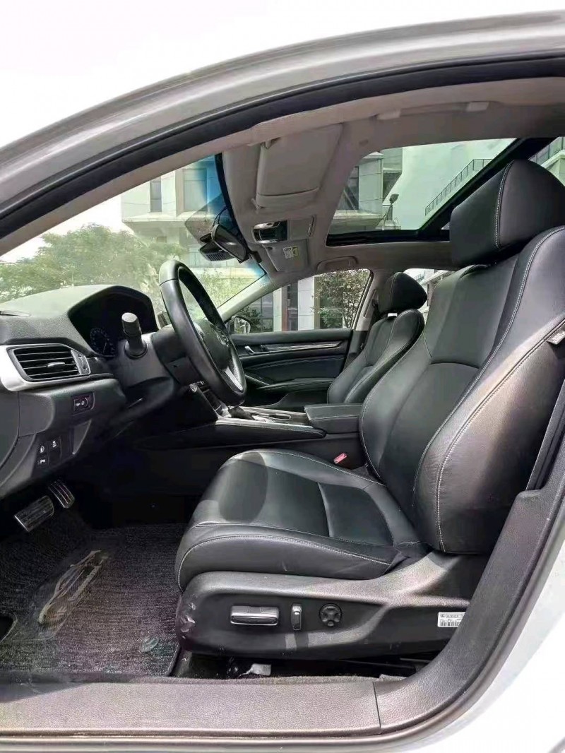 广州22年本田雅阁5