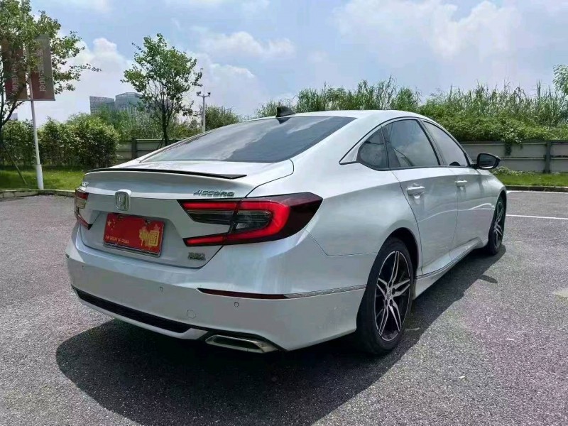 广州22年本田雅阁8