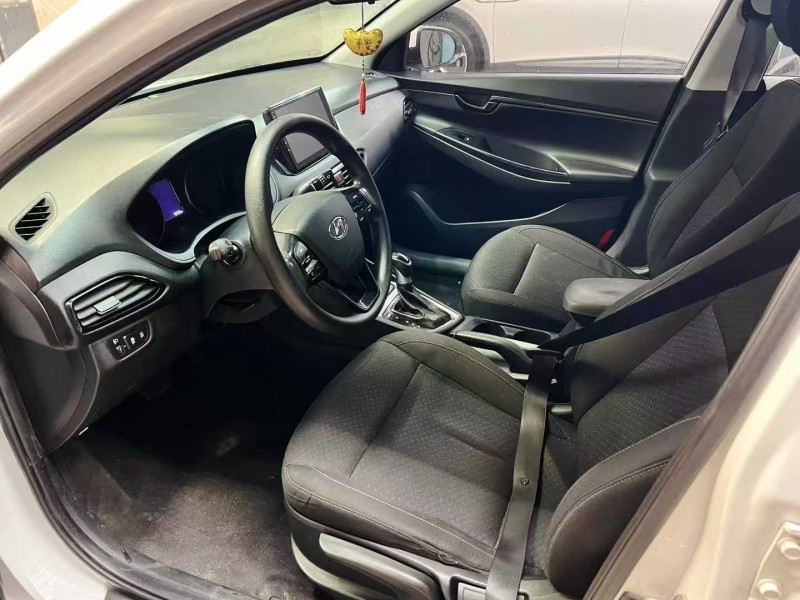 潍坊21年现代悦动6