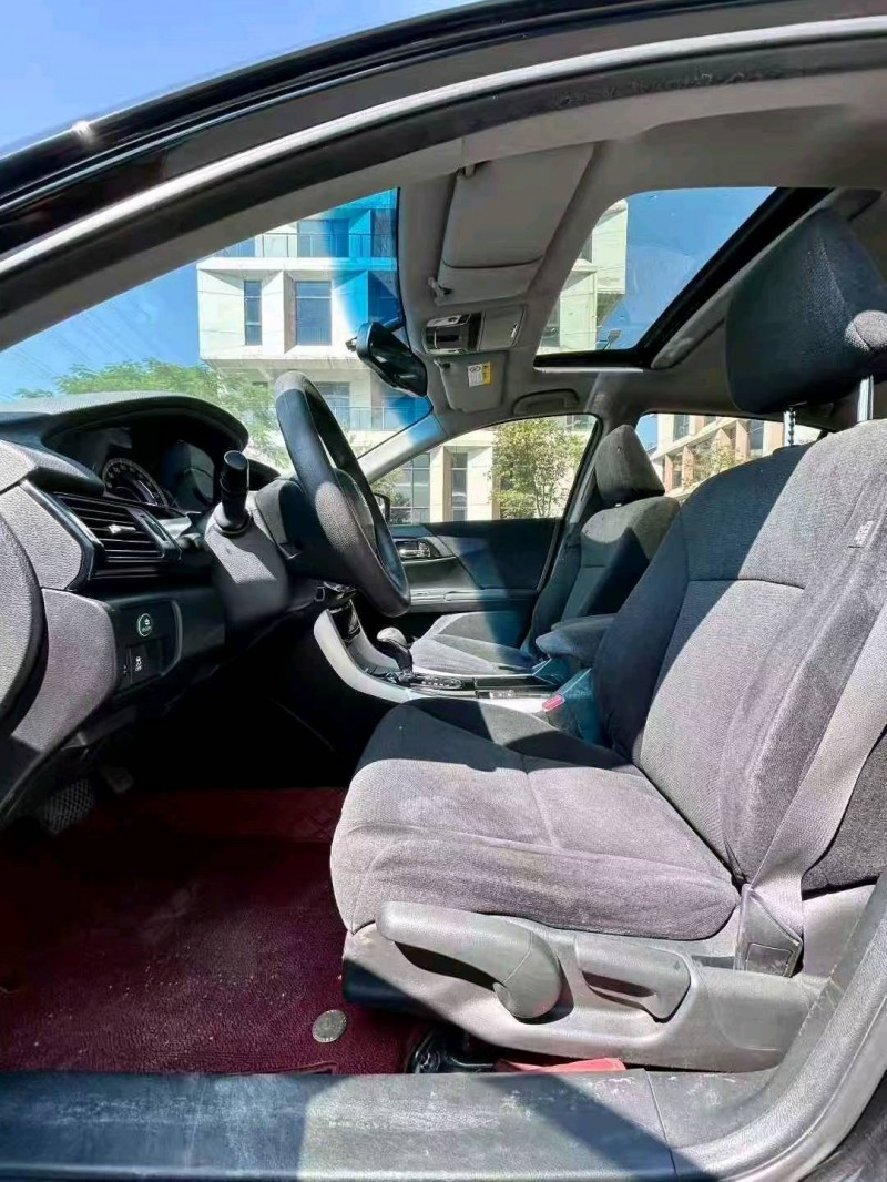 广州18年本田雅阁5