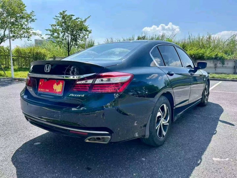 广州18年本田雅阁8