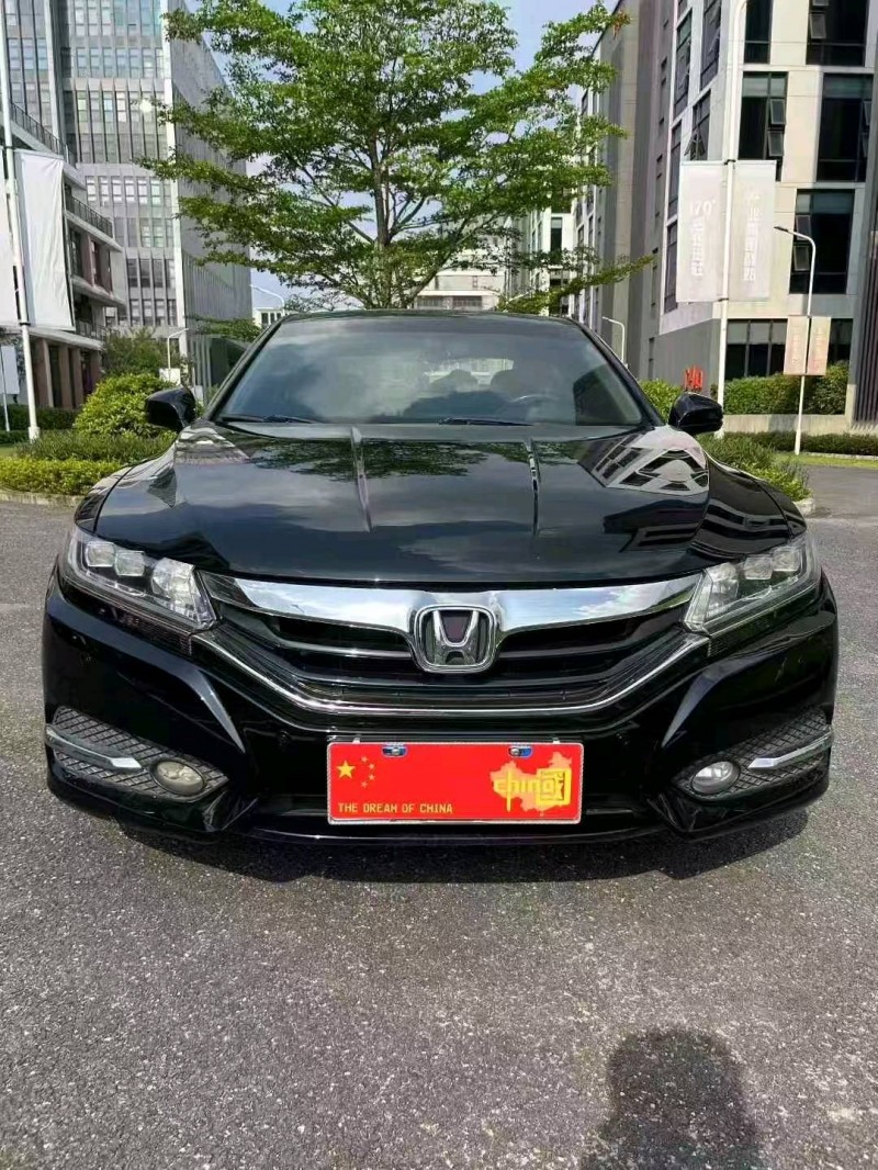 广州16年本田思铂睿1
