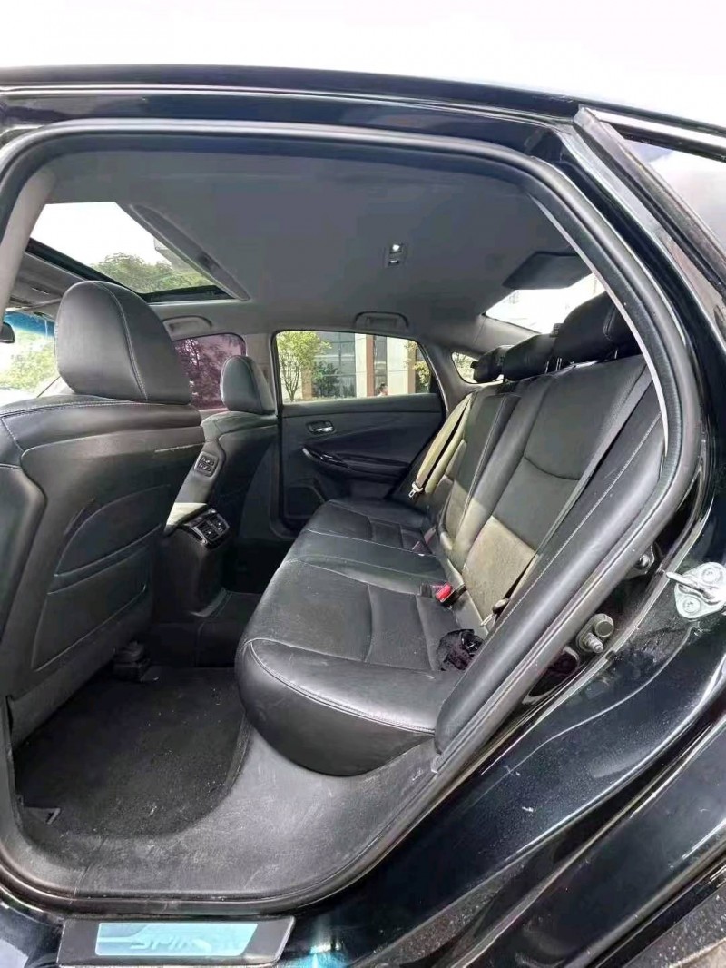 广州16年本田思铂睿5