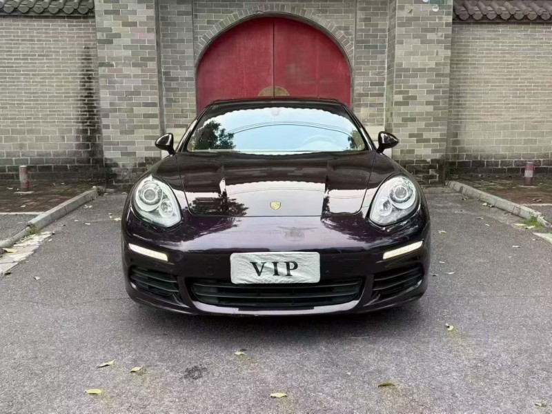 肇庆15年保时捷帕拉梅拉1