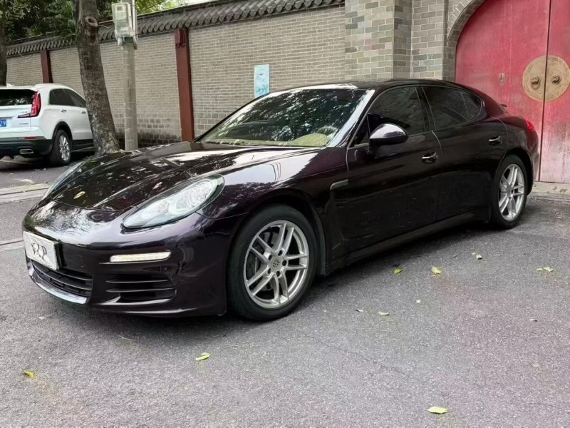 肇庆15年保时捷帕拉梅拉2