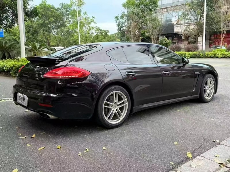 肇庆15年保时捷帕拉梅拉6