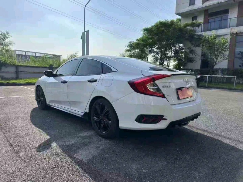 广州21年本田思域9