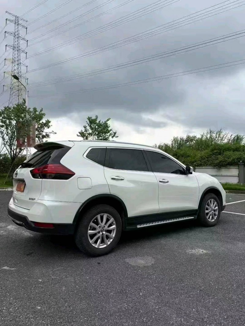 广州24年日产奇骏9