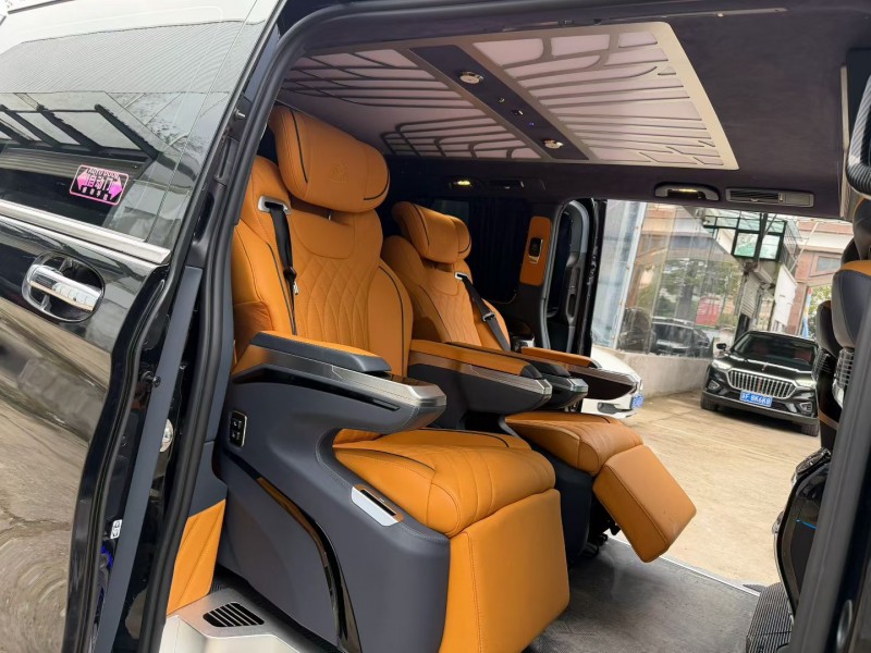 徐州24年奔驰威霆7