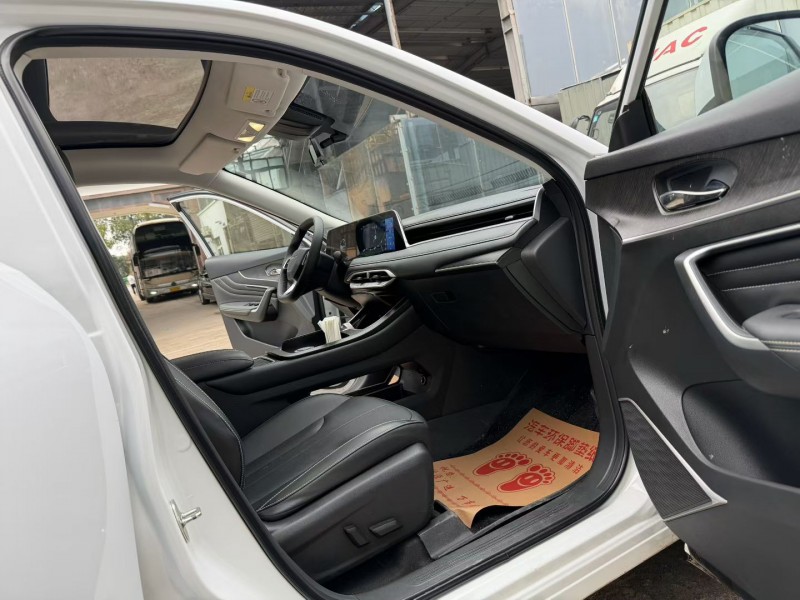 徐州25年启辰大V6