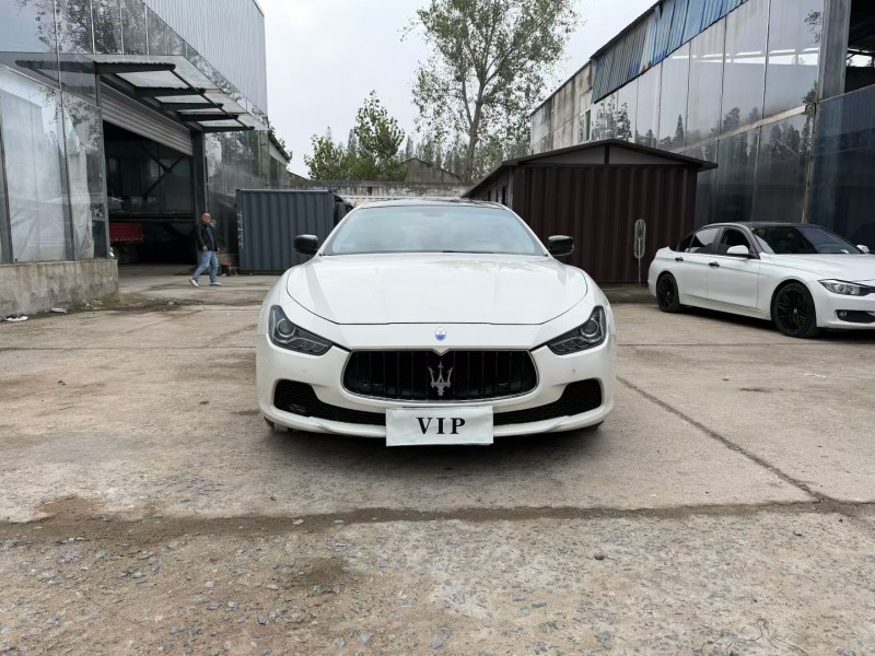 徐州15年玛莎拉蒂Ghibli1