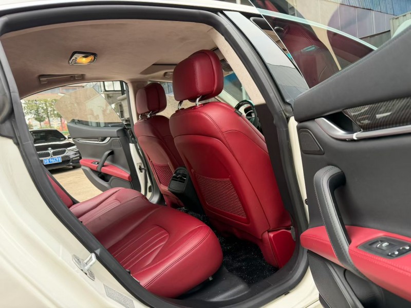 徐州15年玛莎拉蒂Ghibli7