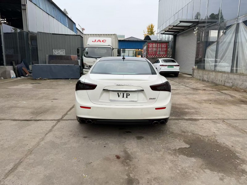 徐州15年玛莎拉蒂Ghibli9