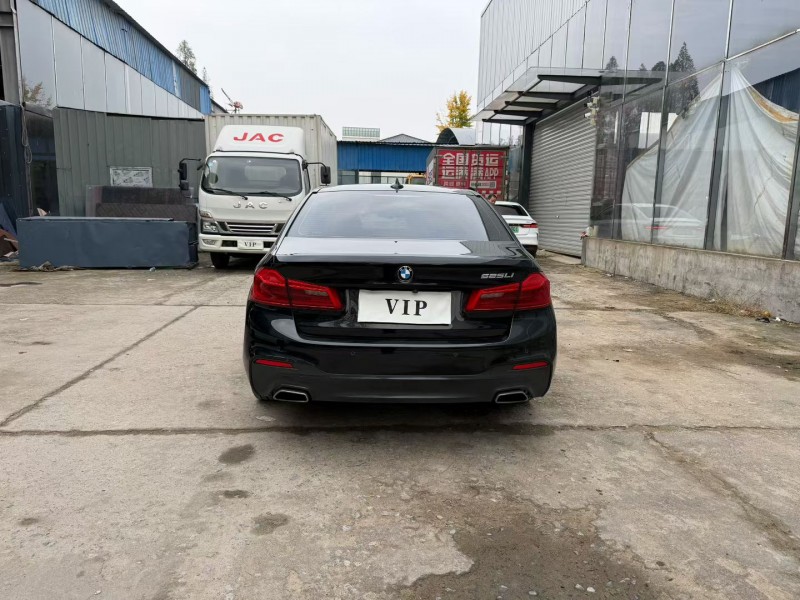 徐州18年宝马5系9