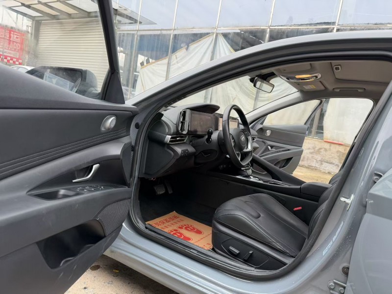 徐州21年现代伊兰特4