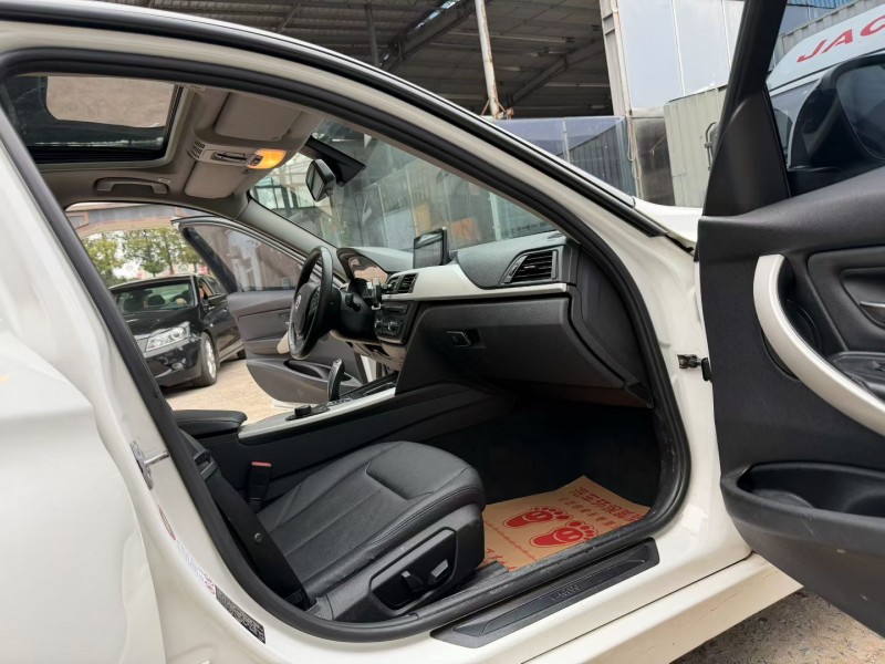 徐州13年宝马3系6