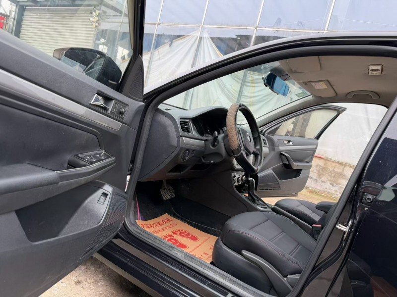 徐州16年大众朗逸4