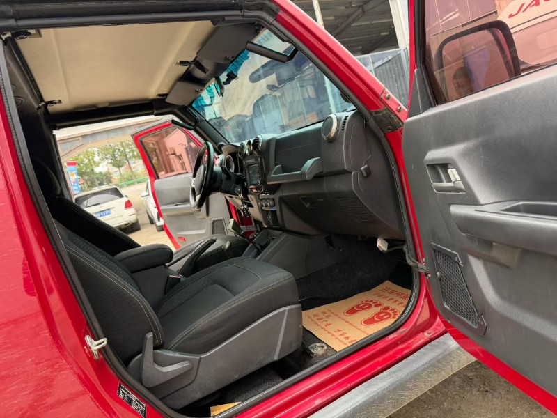 徐州16年北京BJ406