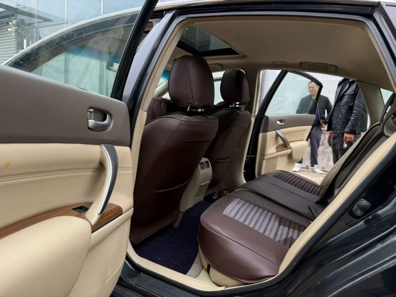 徐州11年日产天籁8