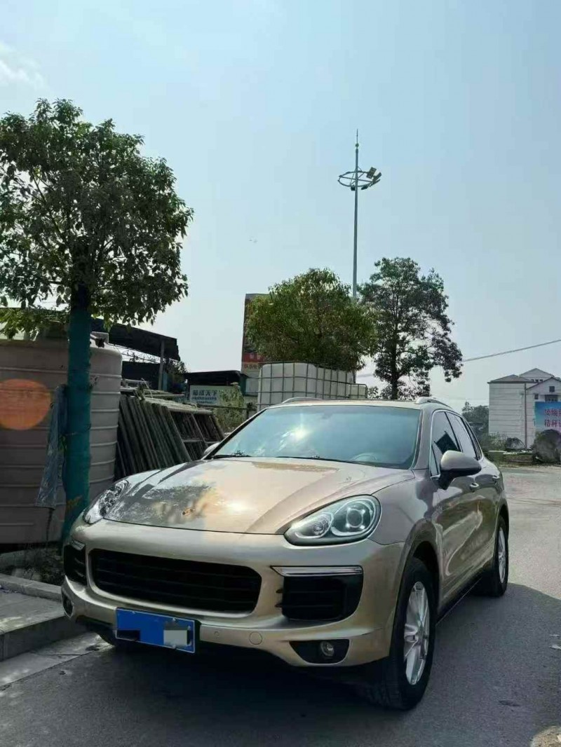 衡阳16年保时捷卡宴2