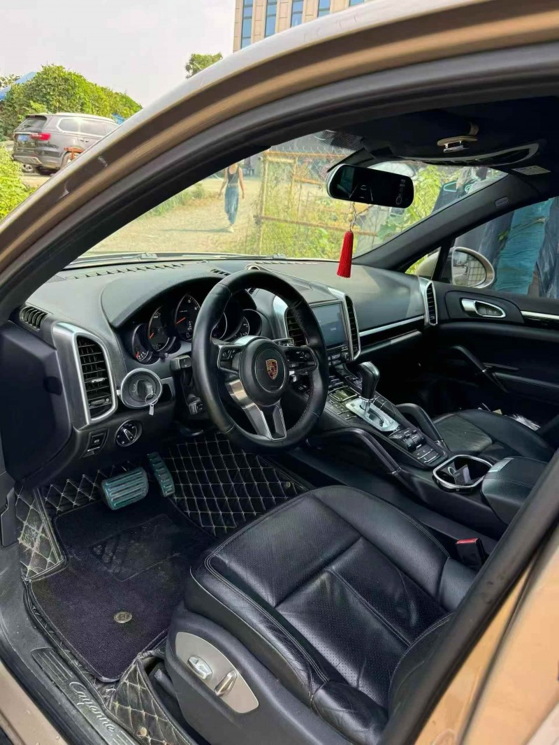 衡阳16年保时捷卡宴5