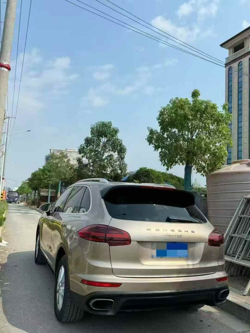 衡阳16年保时捷卡宴8