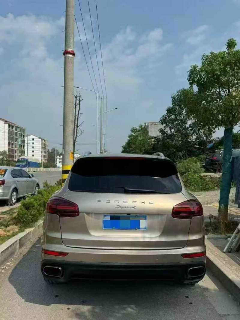 衡阳16年保时捷卡宴9