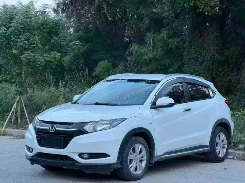 湛江16年本田缤智2