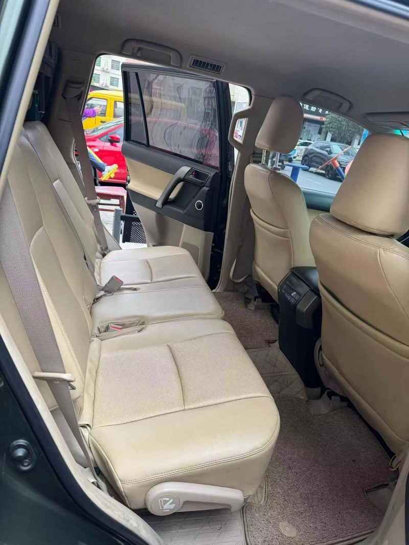 怀化13年丰田普拉多4